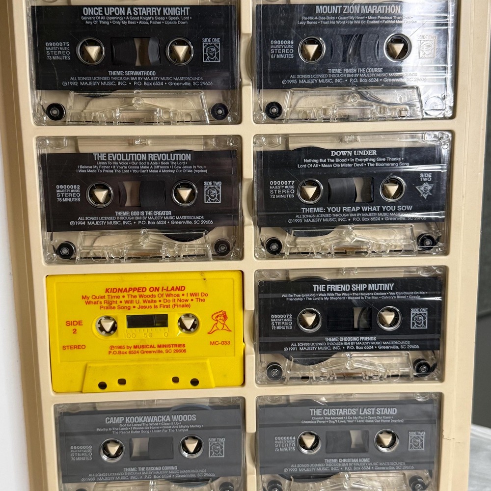 Patch The Pirate Captain Patch's Treasure Chest Volume 2 Set Of 8 Cassettes 1996 - Picture 3 of 6